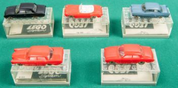 5 Scarce Lego HO scale cars, dating from the 1960s. Ford Taunus (red), Mercedes 220s (red), Taunus