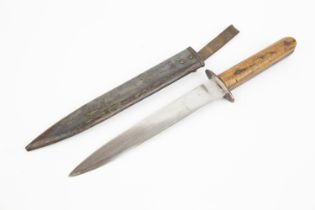 A WWI Italian Army fighting knife, Single edged blade 8½", wooden grips, in its steel scabbard