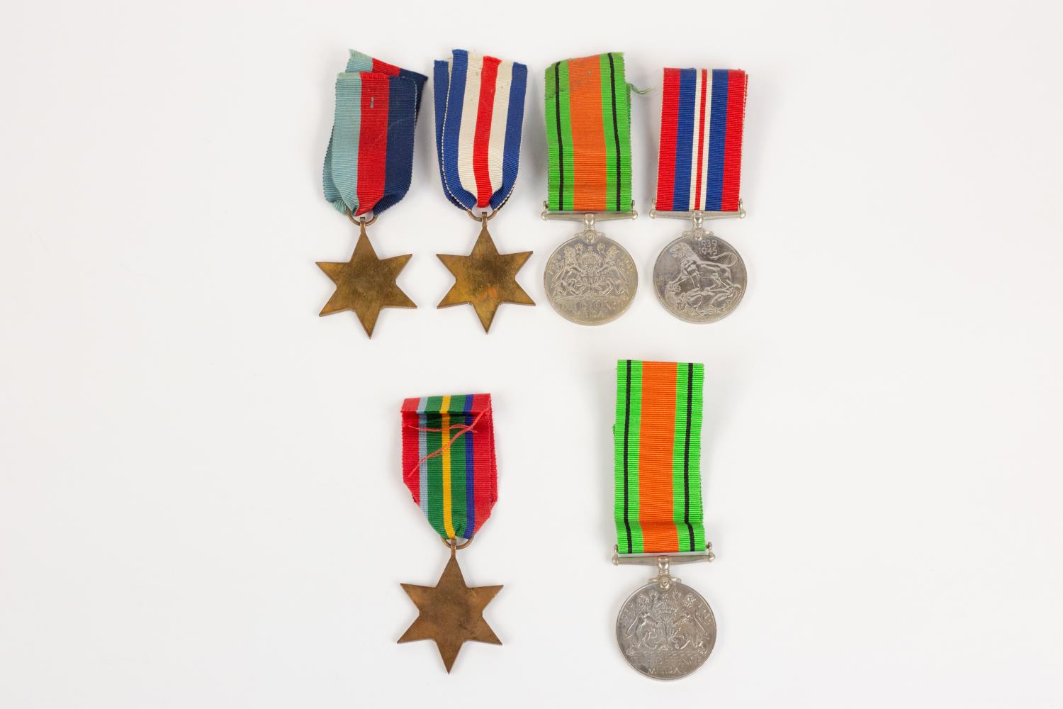 Four: 1939-45 star, F&G star, Defence and War medals, in RAOC carton to R. Thomas, VF; single - Bild 2 aus 2