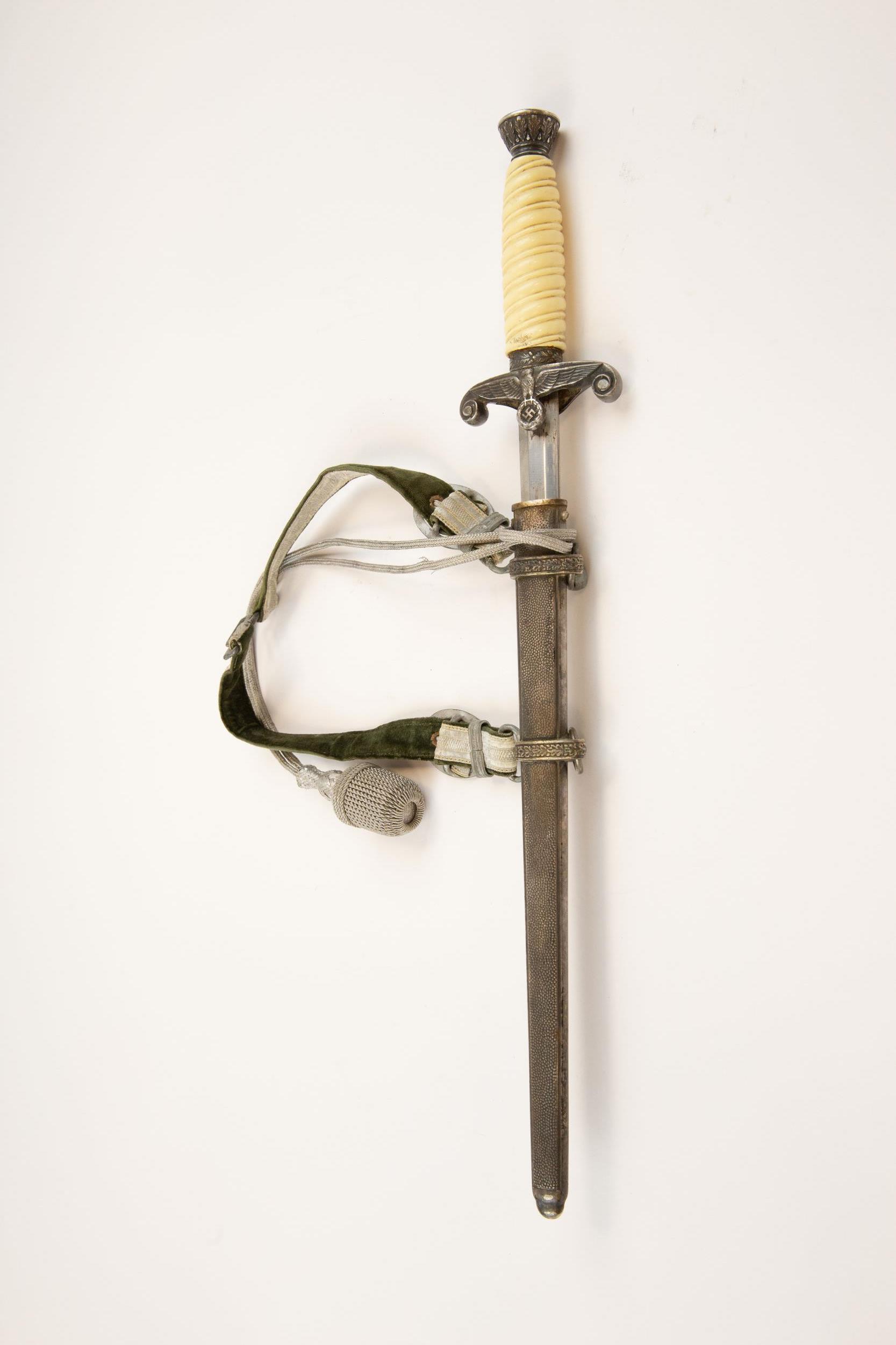 A Third Reich Army officer's dagger, by Alcoso, Solingen, with silver plated hilt and scabbard, - Image 2 of 2