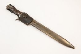 A good Imperial German M1898/05 bayonet, blade 14½" marked "VC Schilldig Suhl", complete with