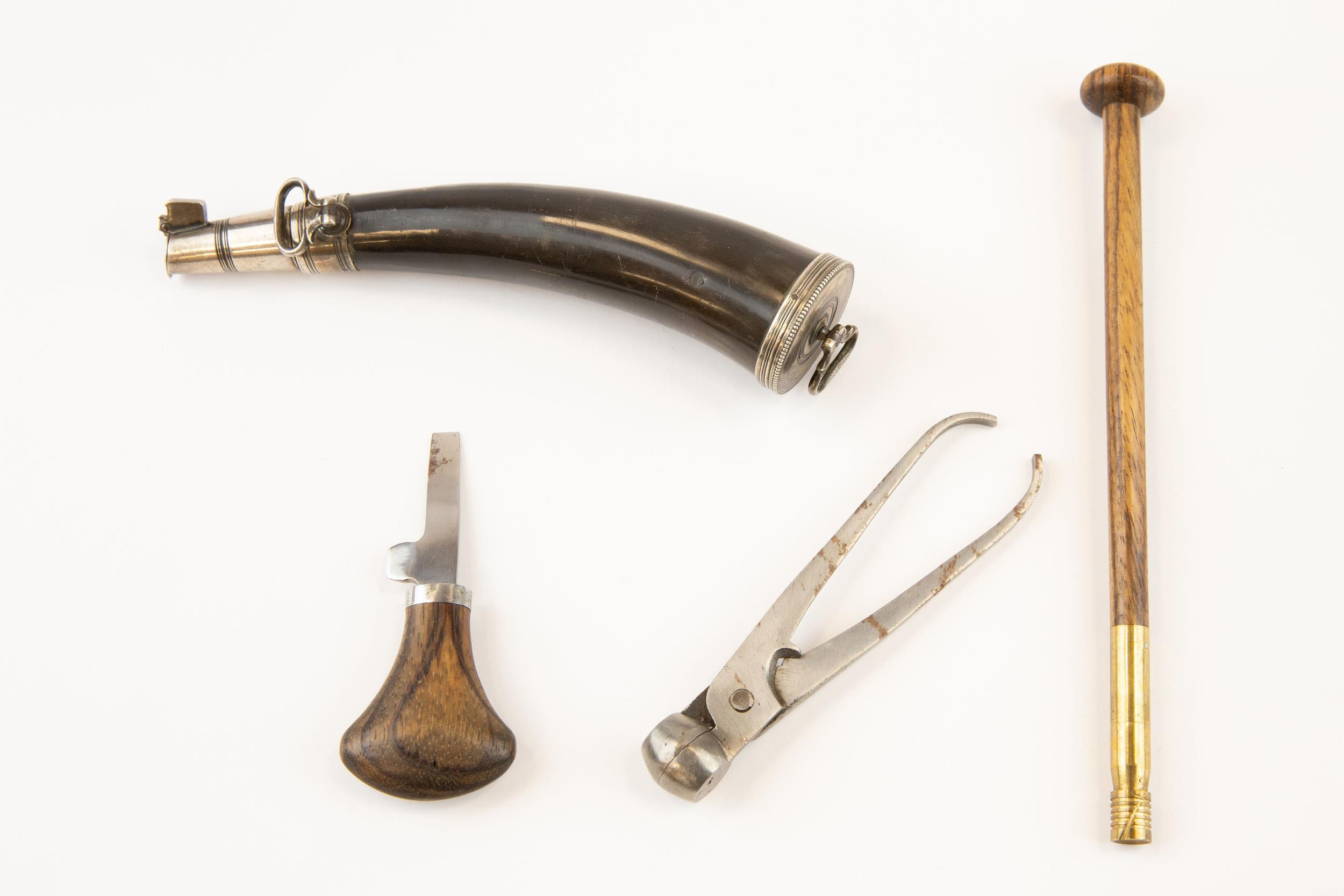 A good silver mounted gunner officer's horn priming flask, 7" overall, with lanyard swivels on the