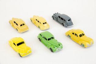 6 well restored Dinky Toys 39 Series American Cars. Lincoln Zephyr, Chrysler Royal Sedan, Oldsmobile