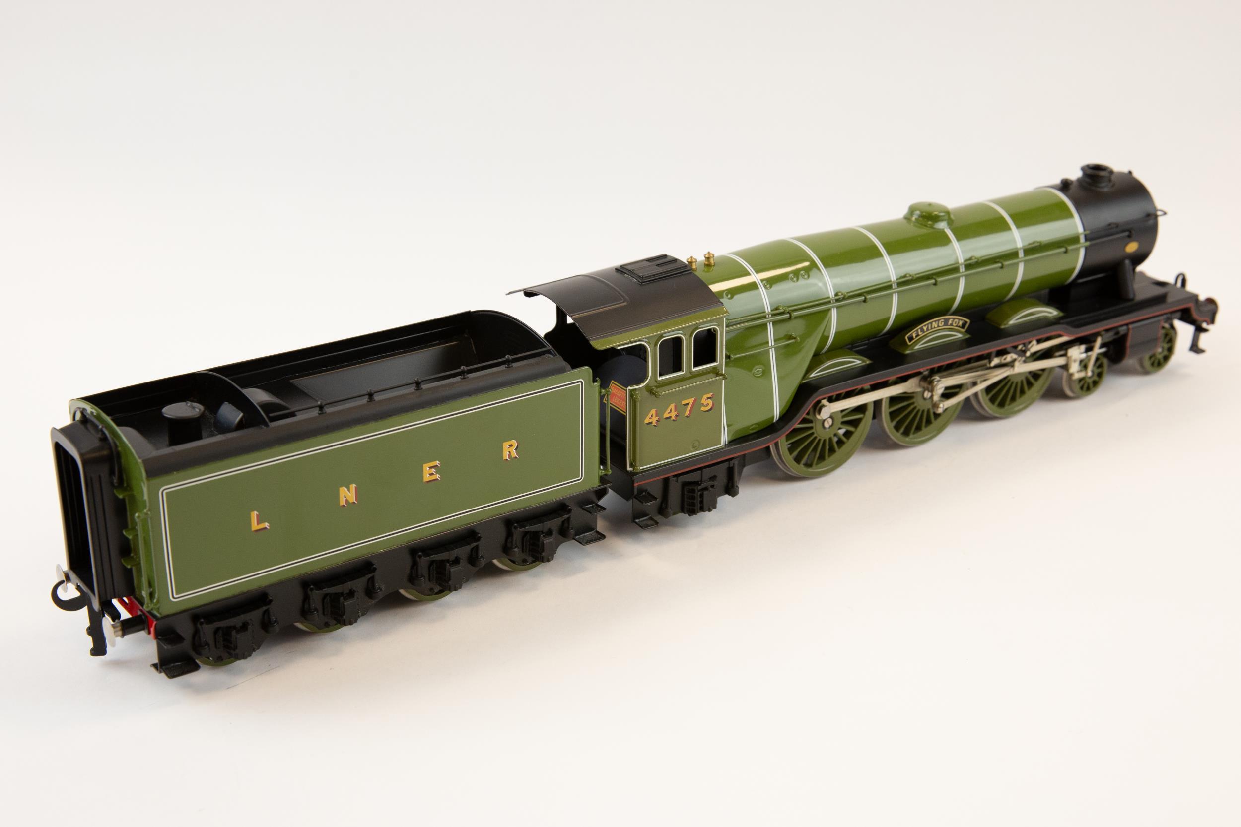 Modern Bassett-Lowke 2-rail O gauge electric LNER Class A1 4-6-2 Pacific Locomotive "Flying Fox", - Image 2 of 2