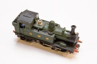 A fine quality brass 00 gauge 2-rail electric GWR class 1400 0-4-2 Tank Locomotive, RN 1442. In