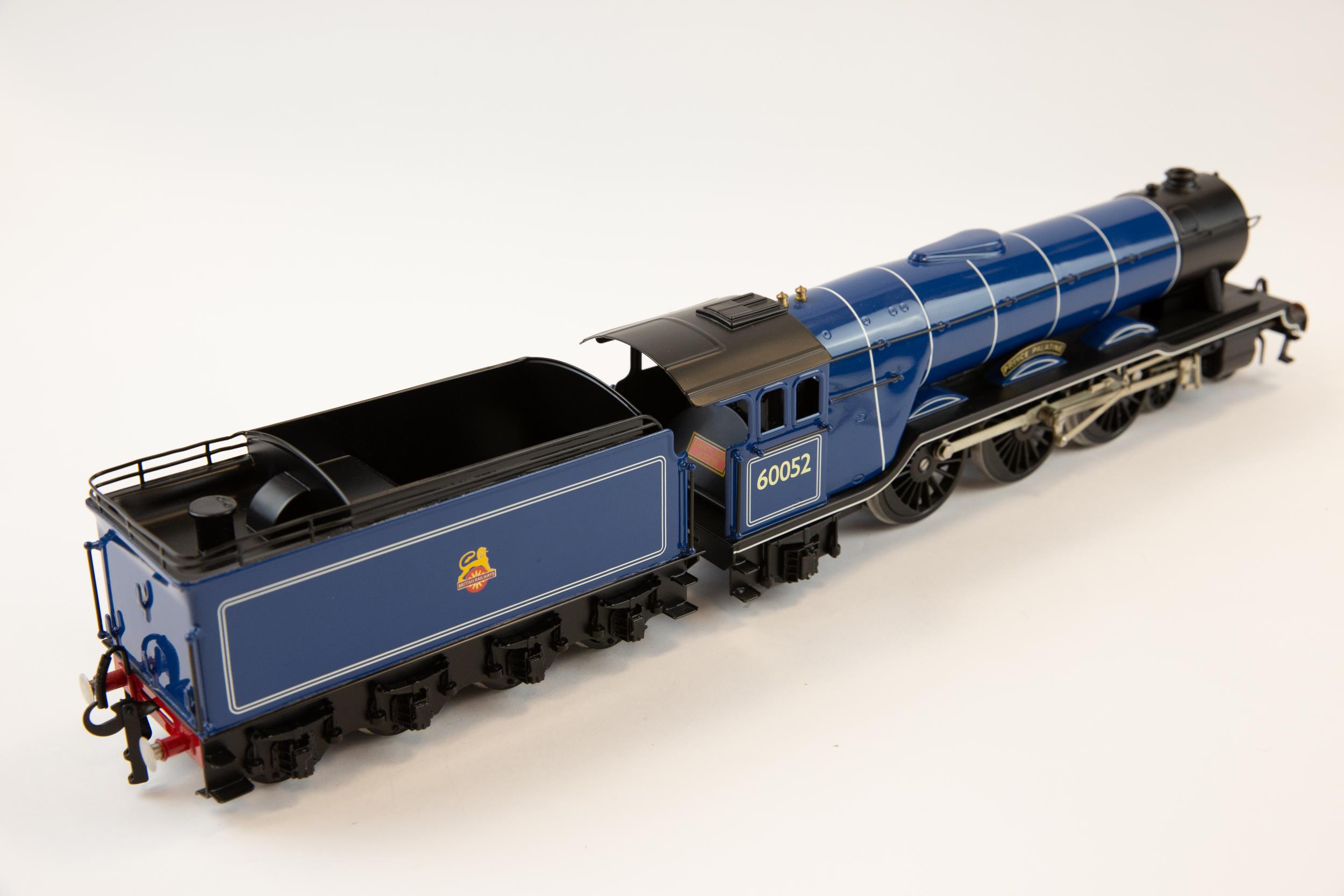 Modern Bassett-Lowke 3-rail O gauge electric LNER Class A3 4-6-2 Pacific Locomotive number 60052 " - Image 2 of 2