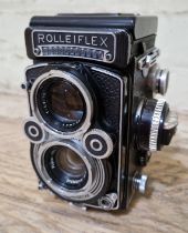 A Frank & Heidecke Rolleiflex camera, DBP 3.5F 2292843 DBGM, with case.