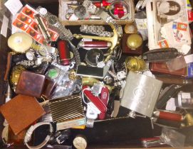 A tray of assorted collectables including watches, penknives etc.