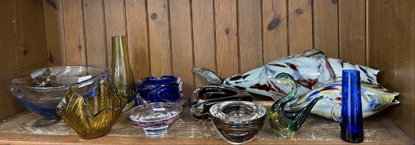 Art Glass - 11 items including cased glass bowls, fish, handkerchief vase etc.