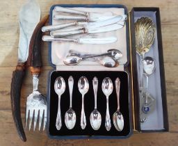A mixed lot of hallmarked silver and silver plate comprising a cased set of teaspoons, four