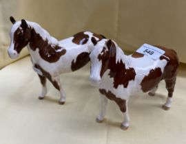 Two Beswick Piebald horses, height appx 17cm