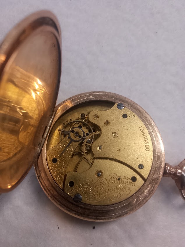 A Waltham gold plated pocketwatch in leather case. - Image 2 of 2