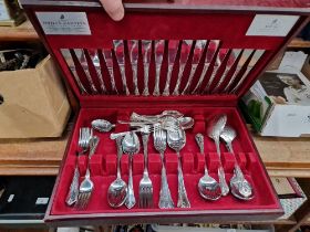 A Viner's Sofia canteen of cutlery.