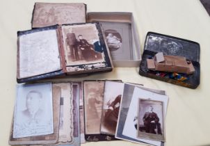 First World War medals in a South Africa tin and some photographs