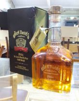 Jack Daniel's Tennessee Whiskey 1904 St Louis World's Fair Gold Medal bottle no. 120768.
