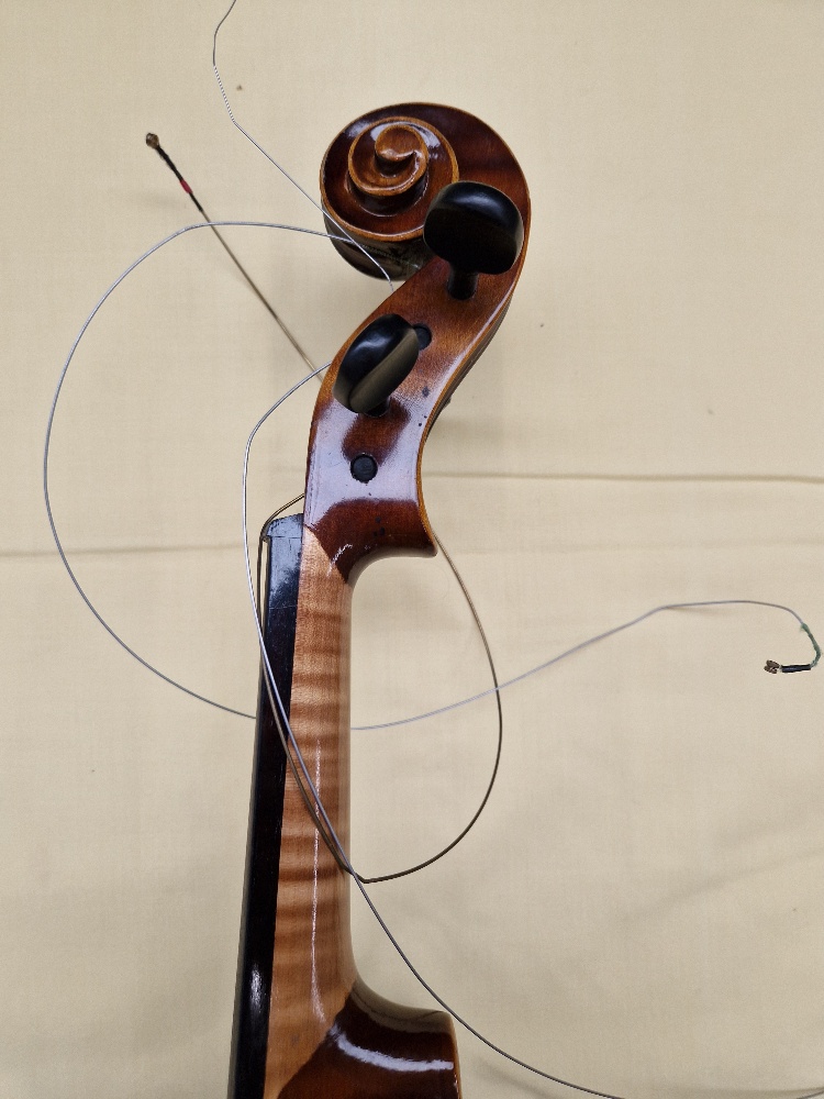 A viola in case, as found - Image 5 of 12