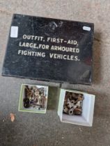 A WWII military tin - Outfit, first-aid, large, for armoured fighting vehicles - 27cm x 21cm x 6.5cm
