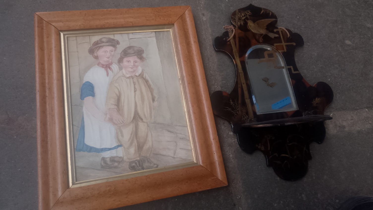 A box of assorted pictures including Oriental and an Aesthetic wall hanging mirror. - Image 3 of 7