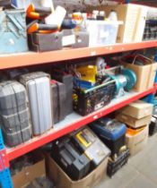 A large quantity (4 shelves) of garage and power tools including engineers vice, bench vice,