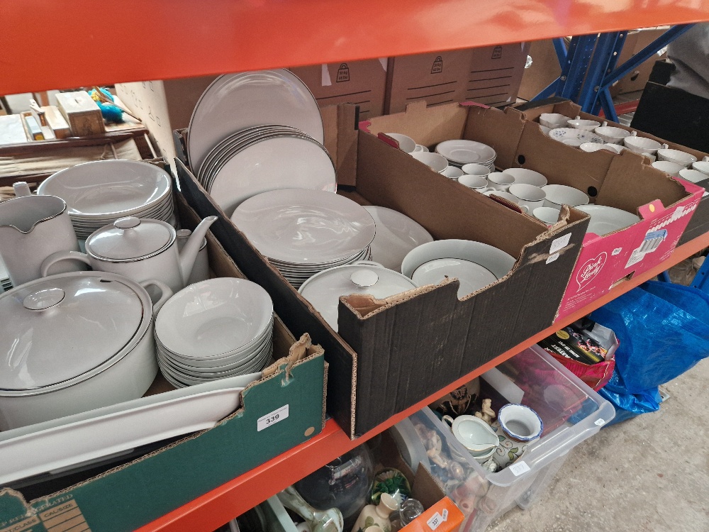 A large set of Arzberg dinner wares and tea wares