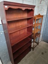 A mixed lot comprising mahogany bookcase, oak bookcase and an oak occasional table.