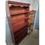 A mixed lot comprising mahogany bookcase, oak bookcase and an oak occasional table.