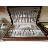 A canteen of Arthur Price silver plated cutlery.