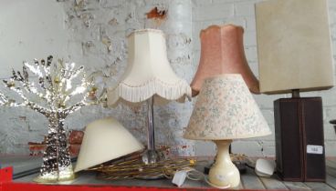 4 table lamps and a festive type decorative metal tree