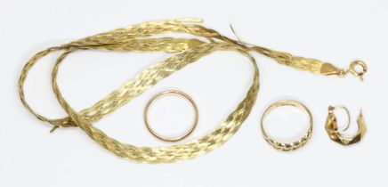 Assorted 9ct gold comprising a necklace (broken), an odd earring, a wedding band and a knotted ring,