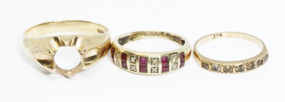 Three 9ct gold rings including a signet ring, various 9ct marks, gross weight 7.6g.