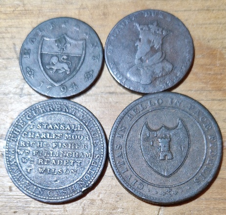 A group of four copper tokens comprising an 1811 worcester city and county 1 penny, 1811 newark 1 - Image 2 of 2