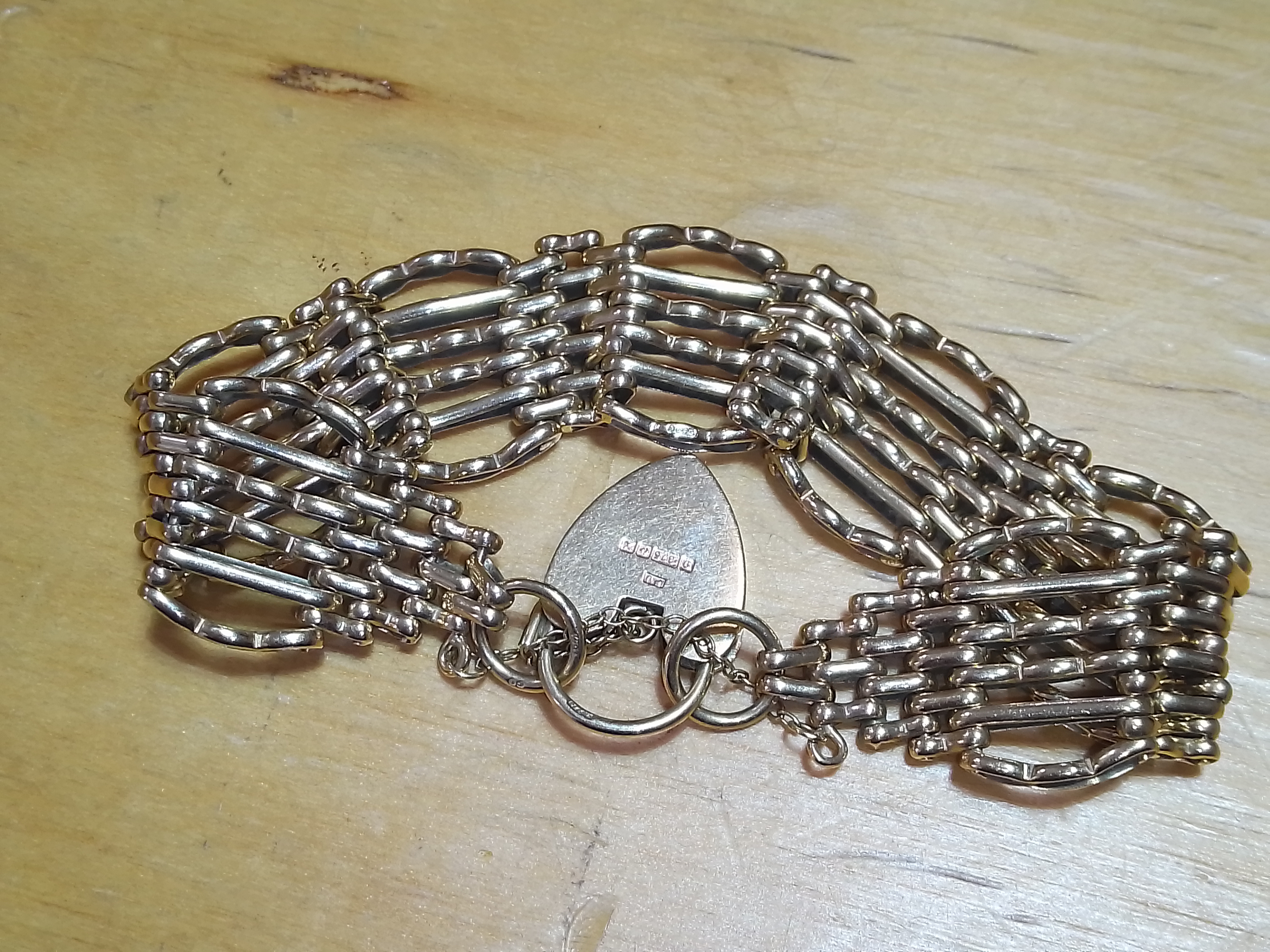 A 9ct gold bracelet, heart shaped padlock clasp, length 19cm, gross weight 27.8g. - Image 3 of 3