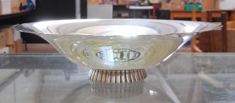 A George VI Art Deco style silver bowl, flared bowl stood on fluted pedestal foot, Wakely & Wheeler,