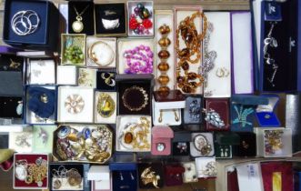 A quantity of assorted costume jewellery including silver, Swarovski, Pandora etc. etc.