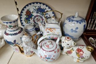 Various modern Chinese style porcelain