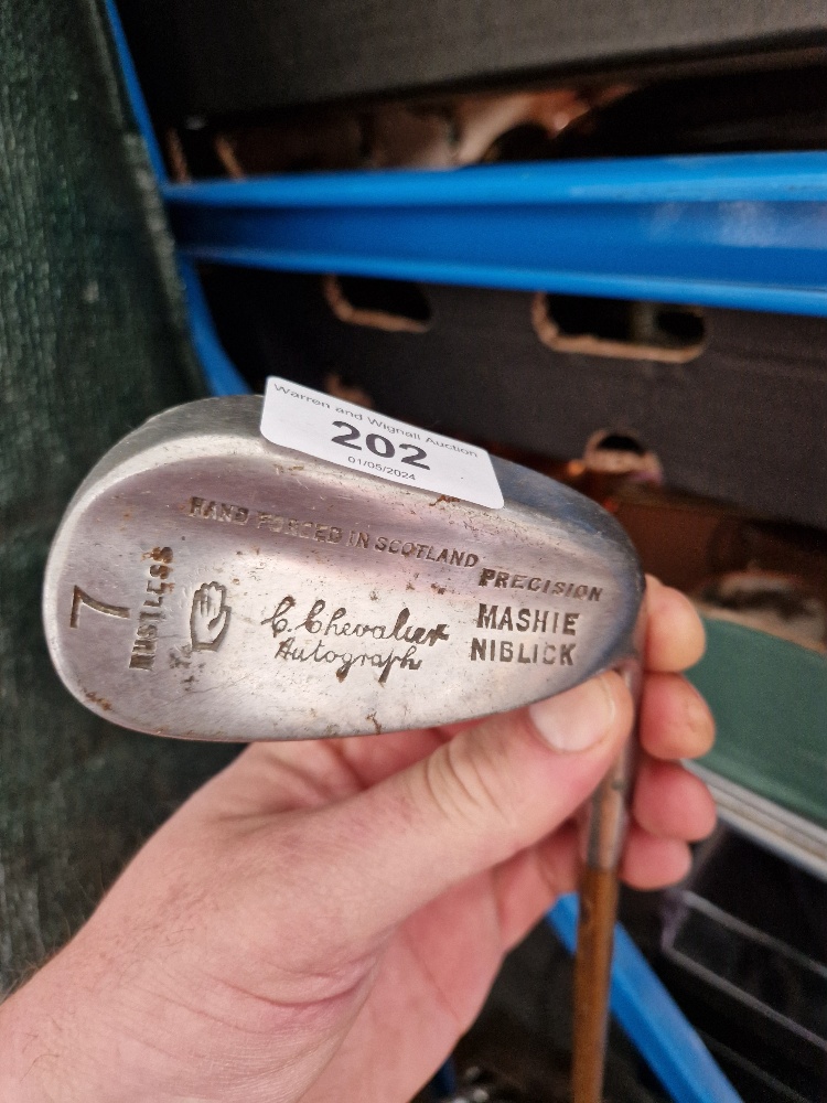 A vintage leather golf back with five hickory shafted clubs. - Image 3 of 6