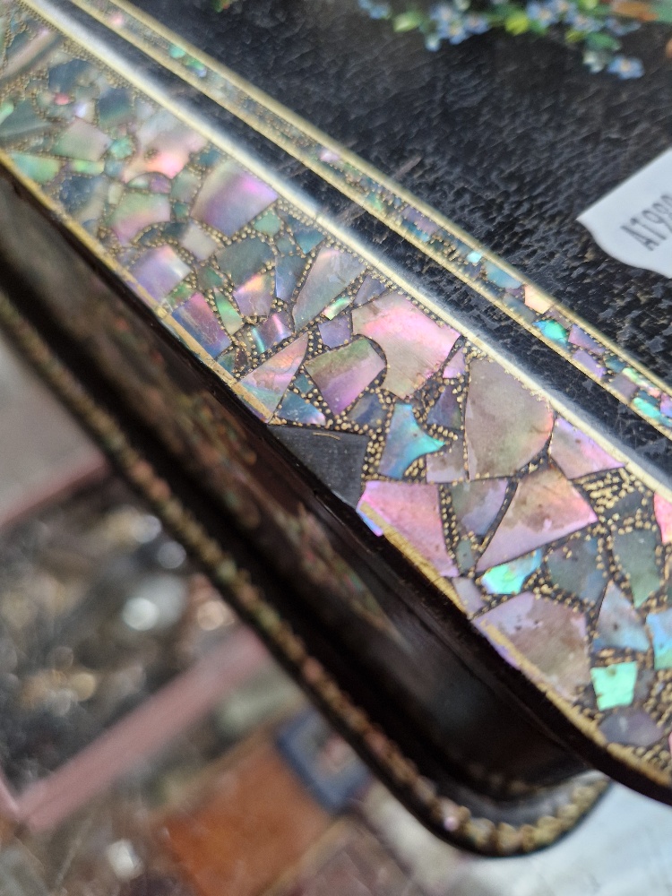 A Victorian black lacquer and mother of pearl inlaid jewellery box with quilted interior and - Image 12 of 19