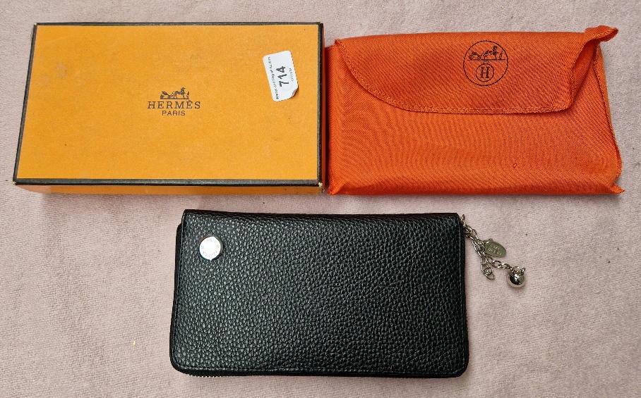 Hermes purse - boxed