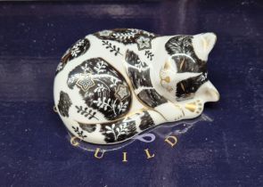Royal Crown Derby Collectors Guild boxed paperweight - Misty