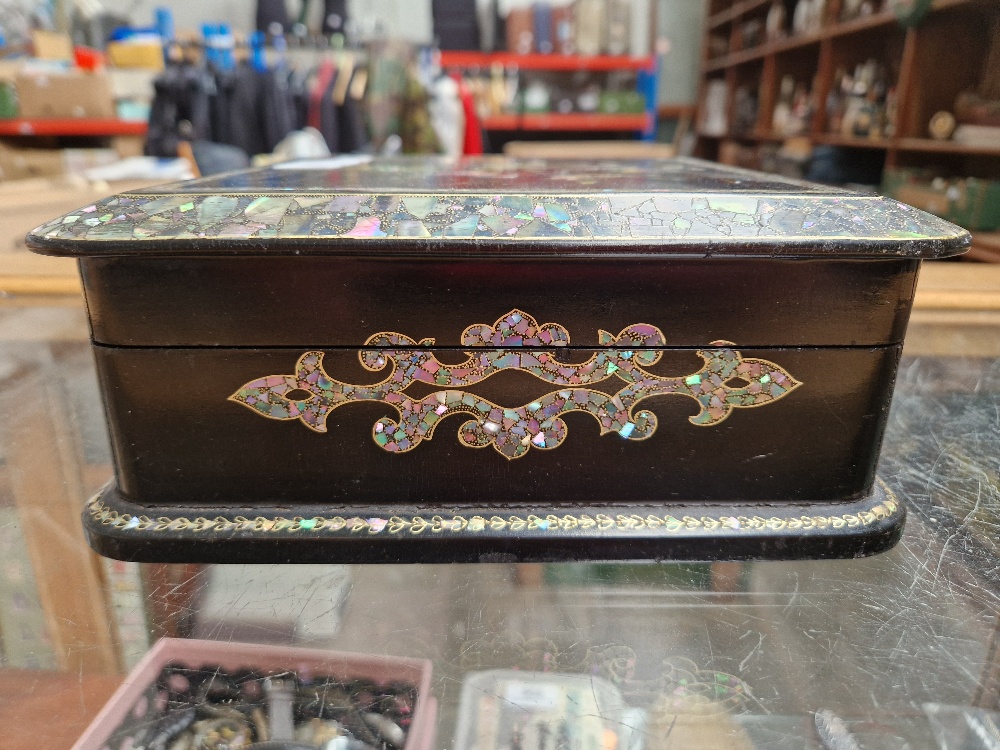 A Victorian black lacquer and mother of pearl inlaid jewellery box with quilted interior and - Image 6 of 19