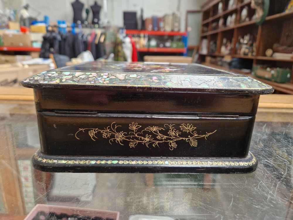 A Victorian black lacquer and mother of pearl inlaid jewellery box with quilted interior and - Image 9 of 19