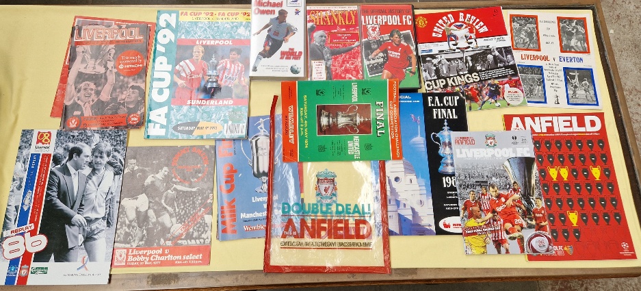 A box of Liverpool FCmemorabilia to include t-shirt, flags, figure, mirror, annuals, dvds, vhs... - Image 3 of 4