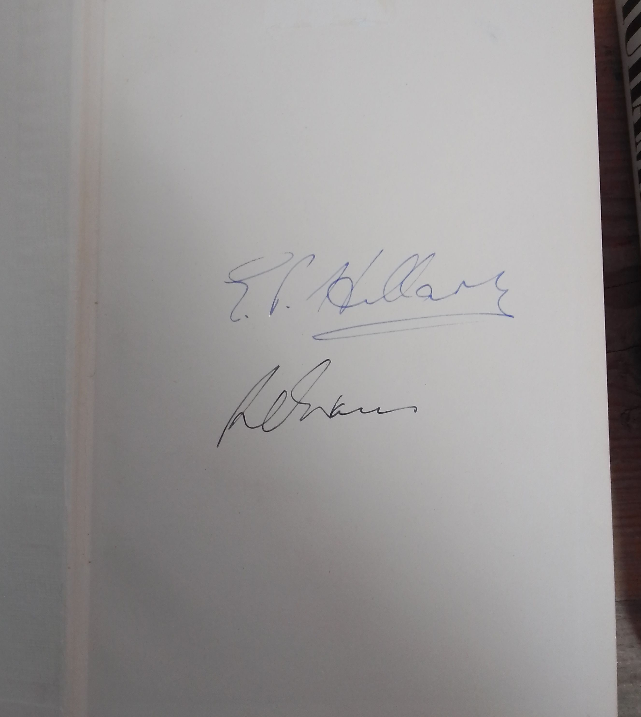 Three signed books comprising; John Hunt The Ascent of Everest signed by Edmund Hillary and another, - Bild 2 aus 4