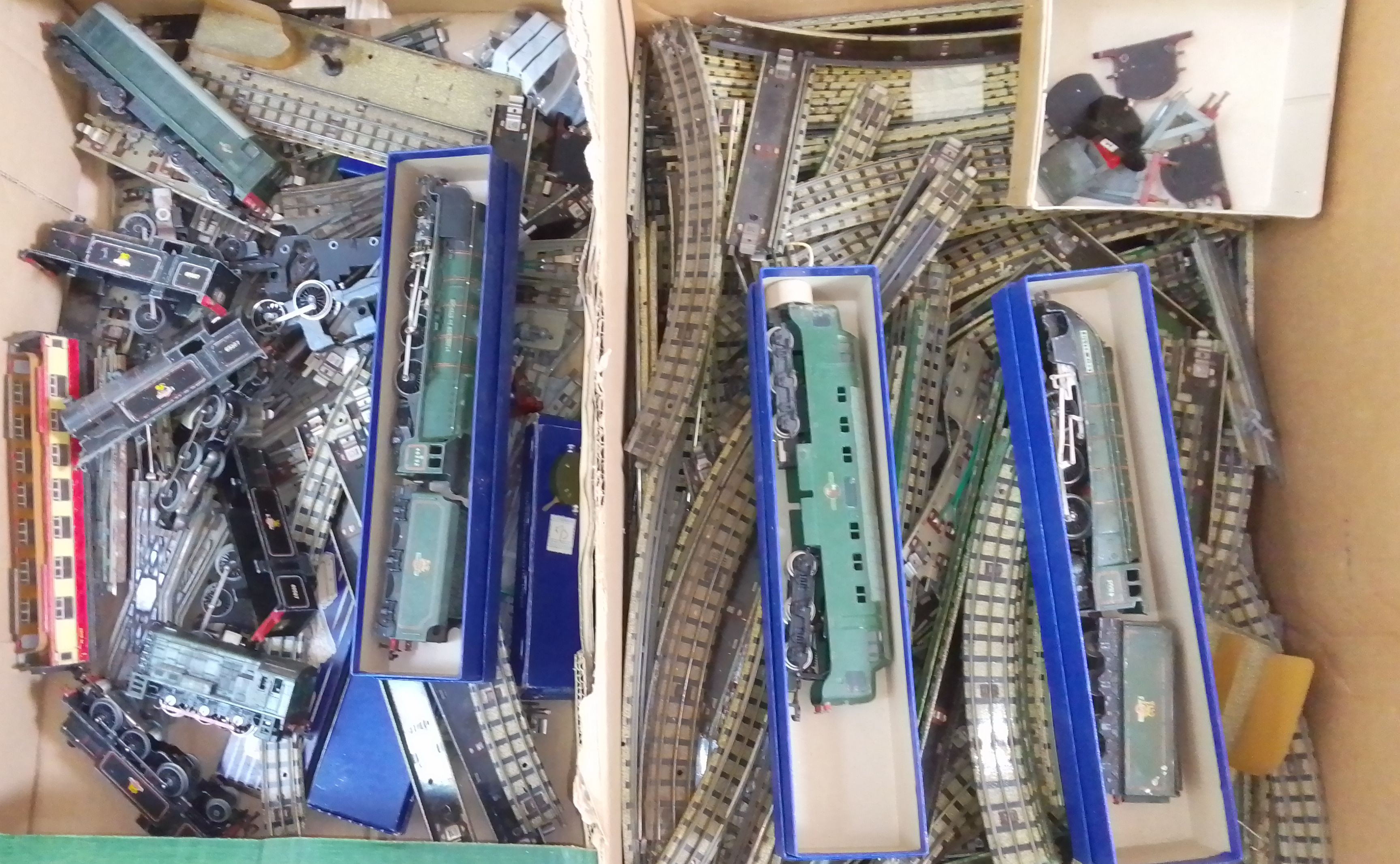 Two boxes of Hornby Dublo including three boxed engines, other engines, parts and track.