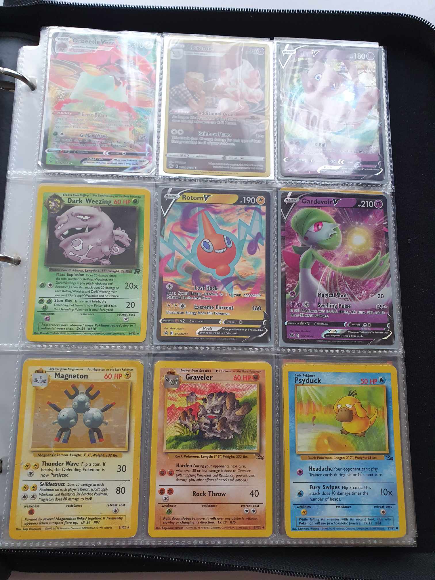 A folder of Pokemon cards, over 200, various sets including GX, EX, promo cards, Pikachu set.... - Image 19 of 24