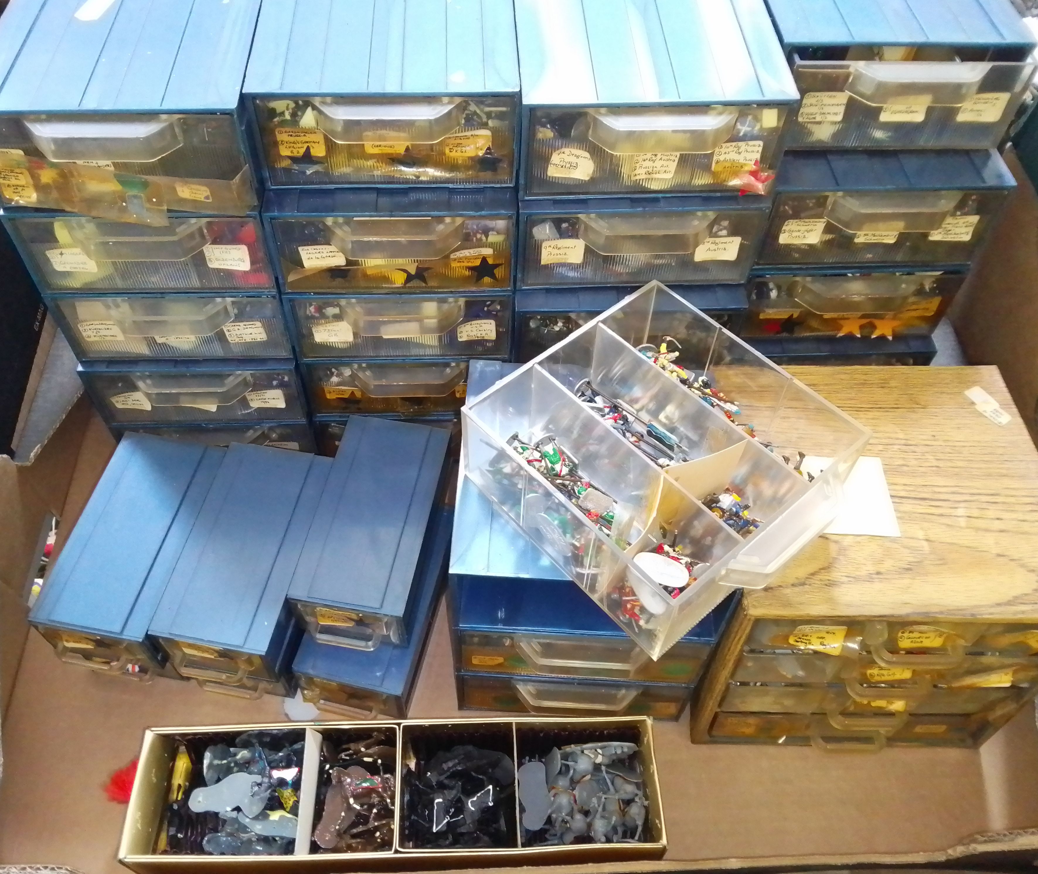 A large quantity of miniature military figures including Les Higgins die-cast and plastic models.