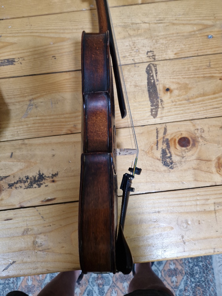 A German 19th century violin, one piece back, length 355mm, with bow stamped Homa, in hard case. - Image 14 of 18