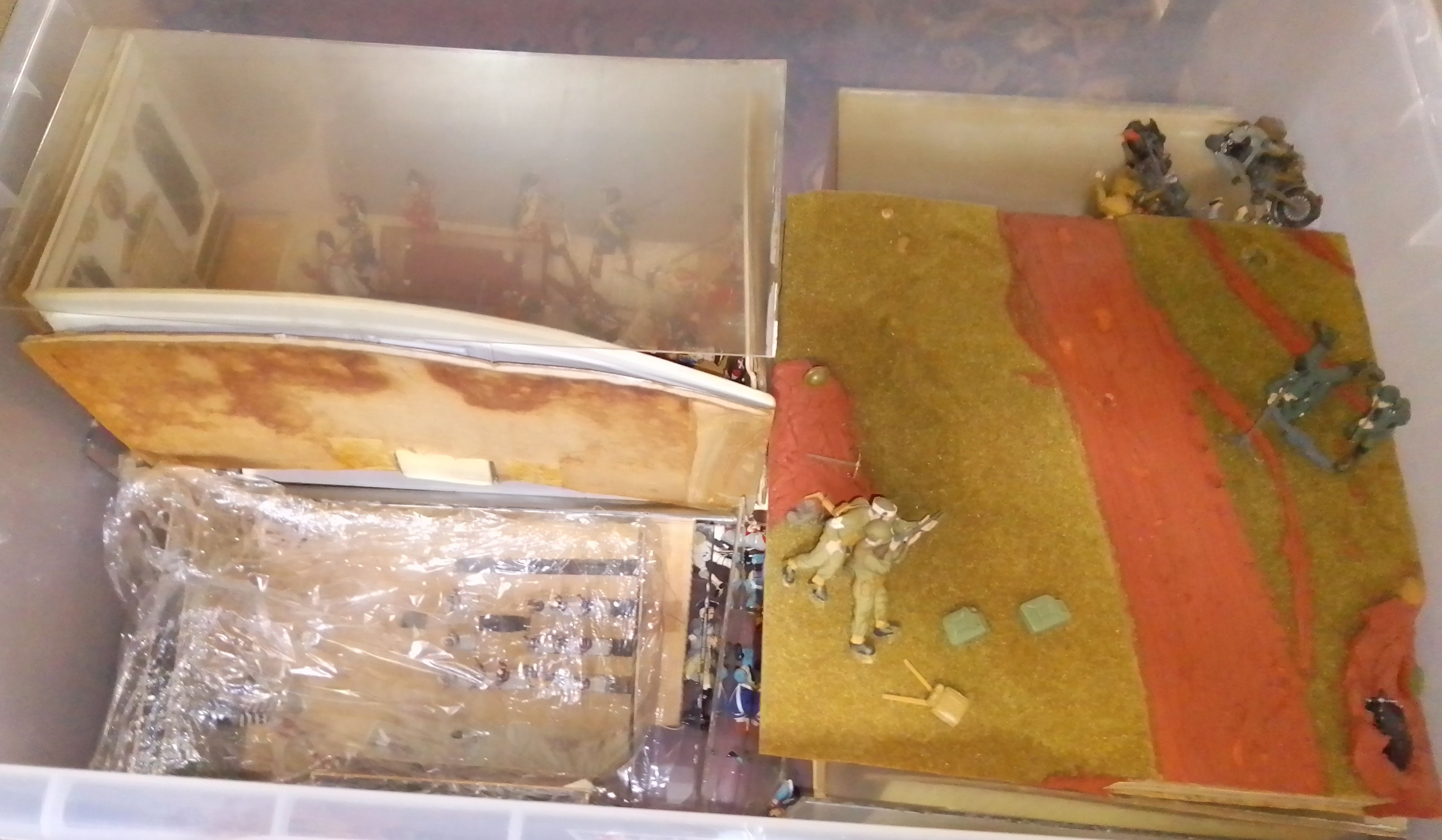 four boxes of military figure dioramas. - Image 4 of 4