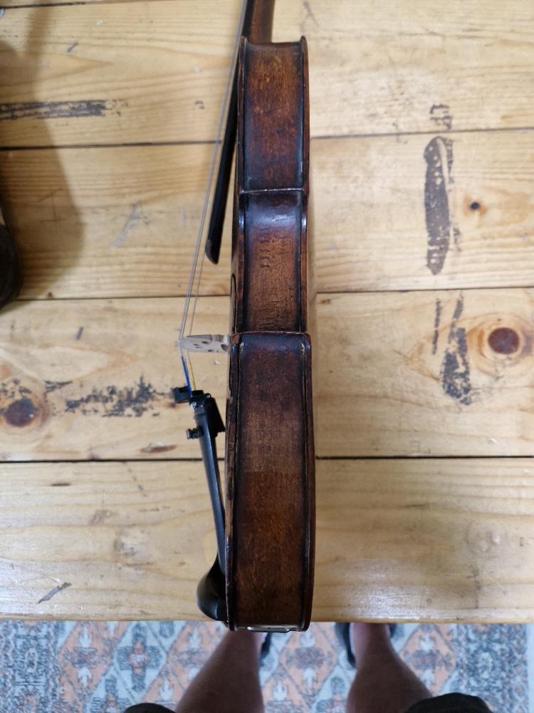 A German 19th century violin, one piece back, length 355mm, with bow stamped Homa, in hard case. - Image 8 of 18