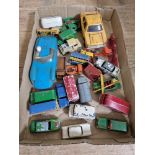 A tray of assorted vintage diecast vehicles to include Lesney & Tonka etc,